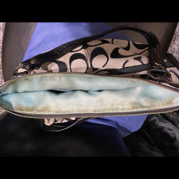 Coach Poppy Tote - Picture 5 of 6